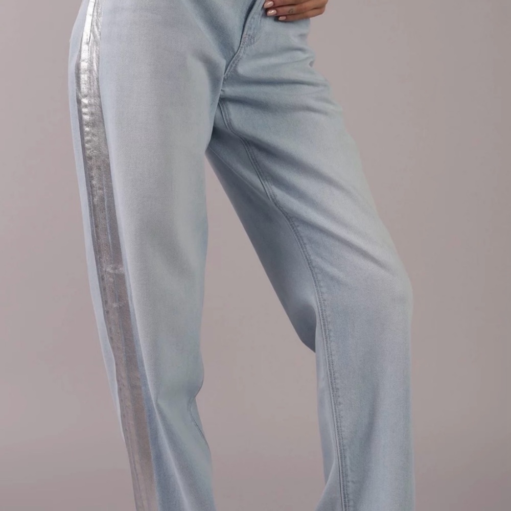 American Eagle Light Blue Stretch Jeans